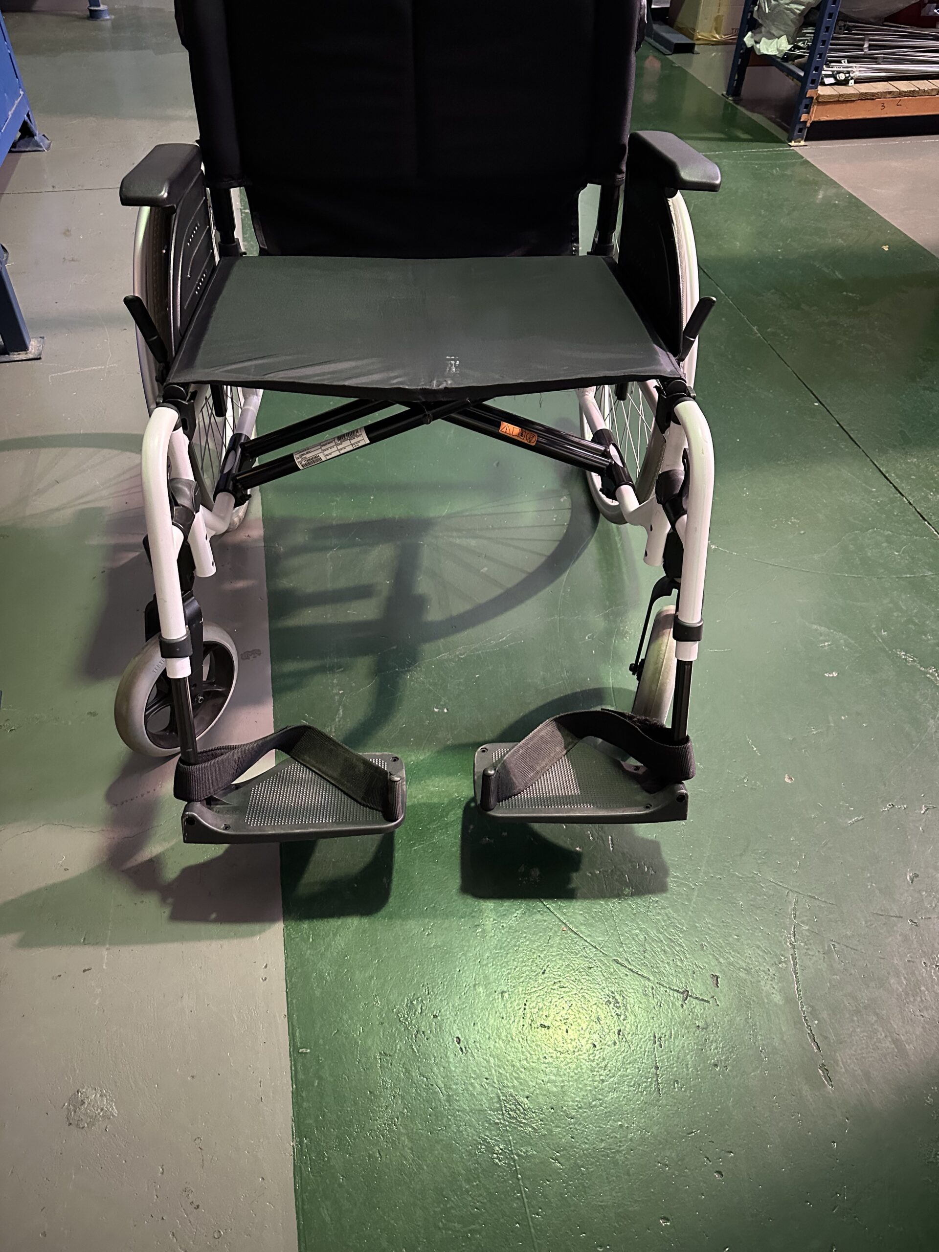 Invacare action4 wheelchair