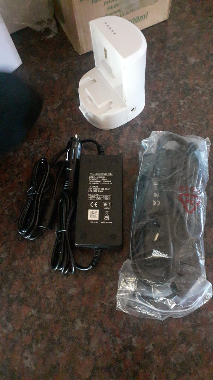 Portable oxygen concentrator
