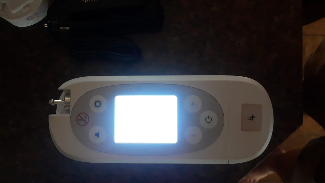 Portable oxygen concentrator