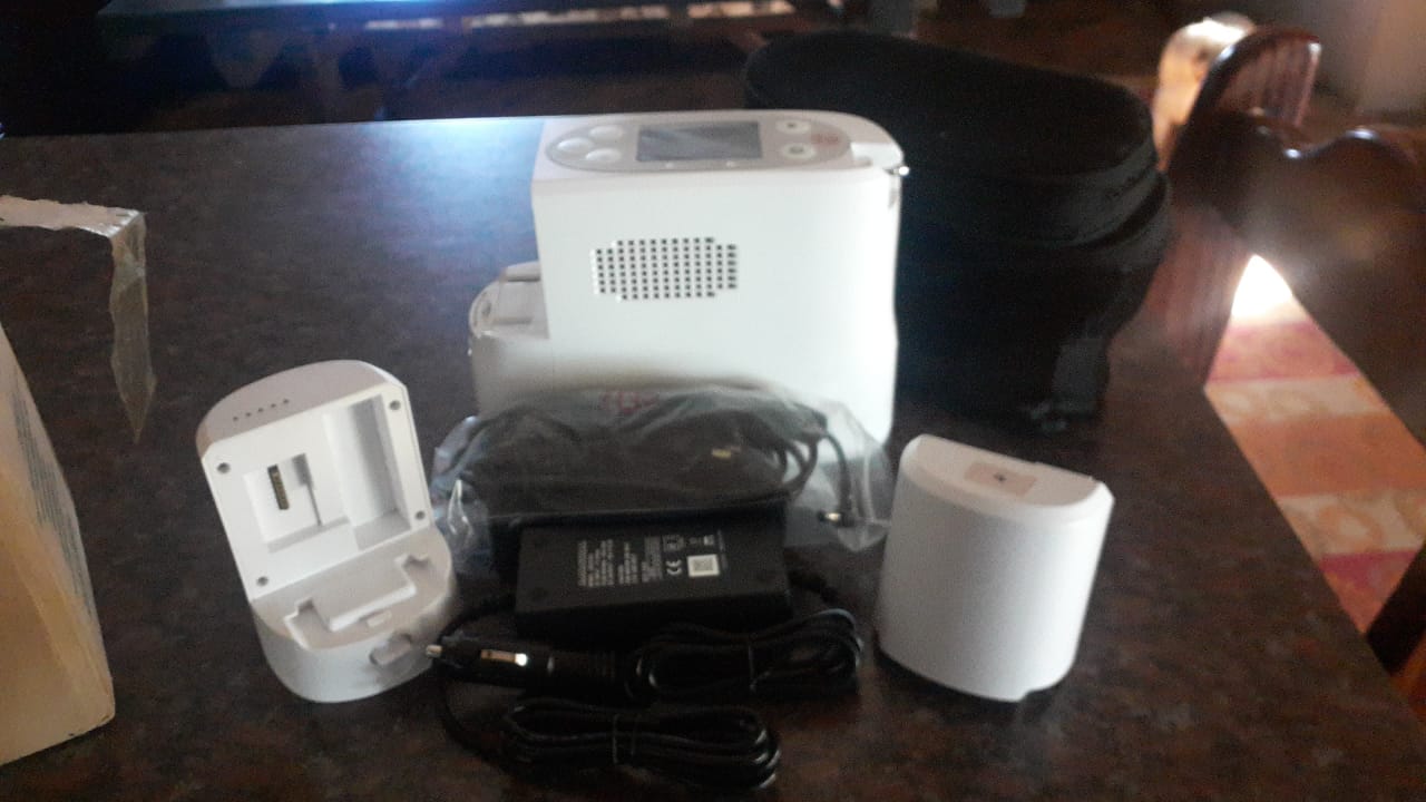 Portable oxygen concentrator