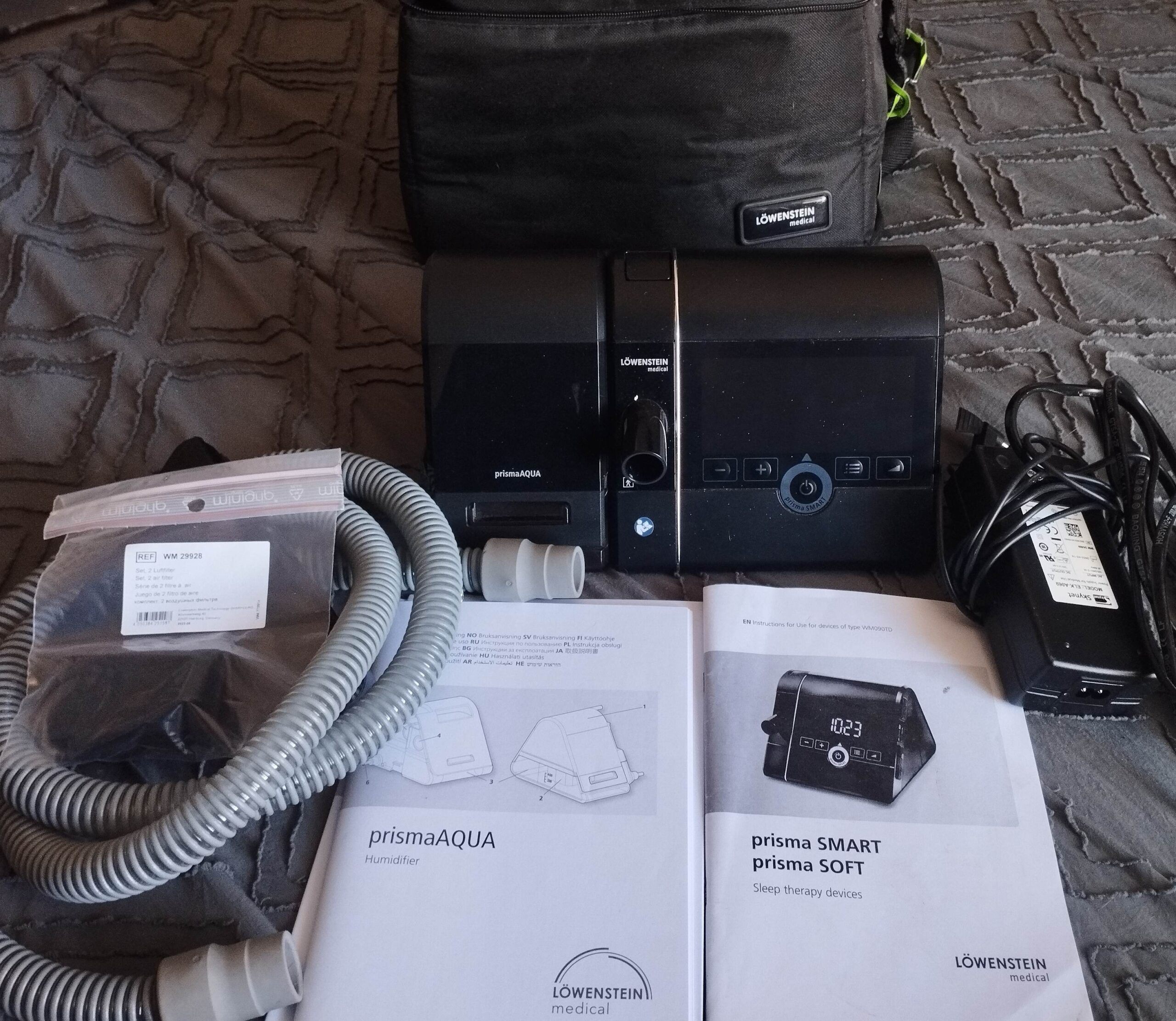 Lowenstein CPAP machine with humidifier