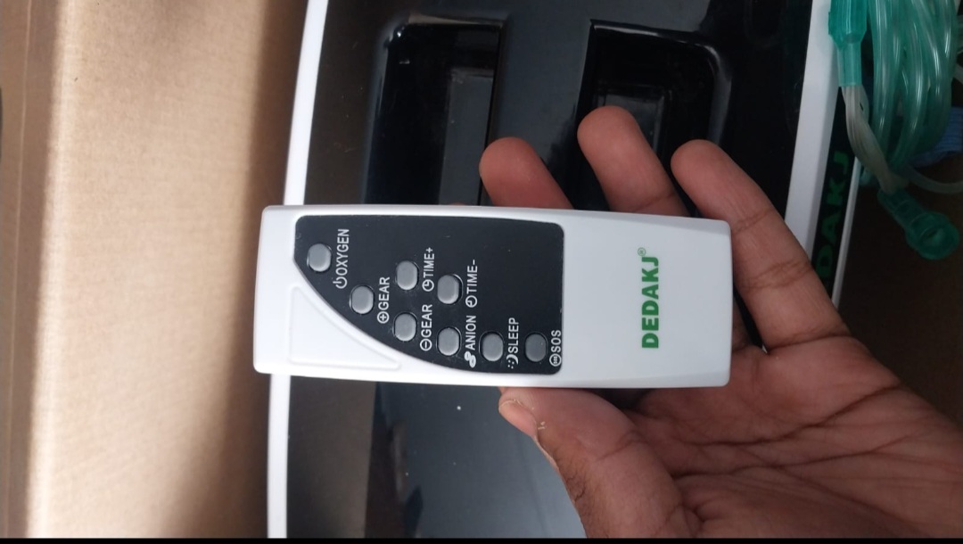 DEDAKJ oxygen concentrator Excellent condition urgent sale