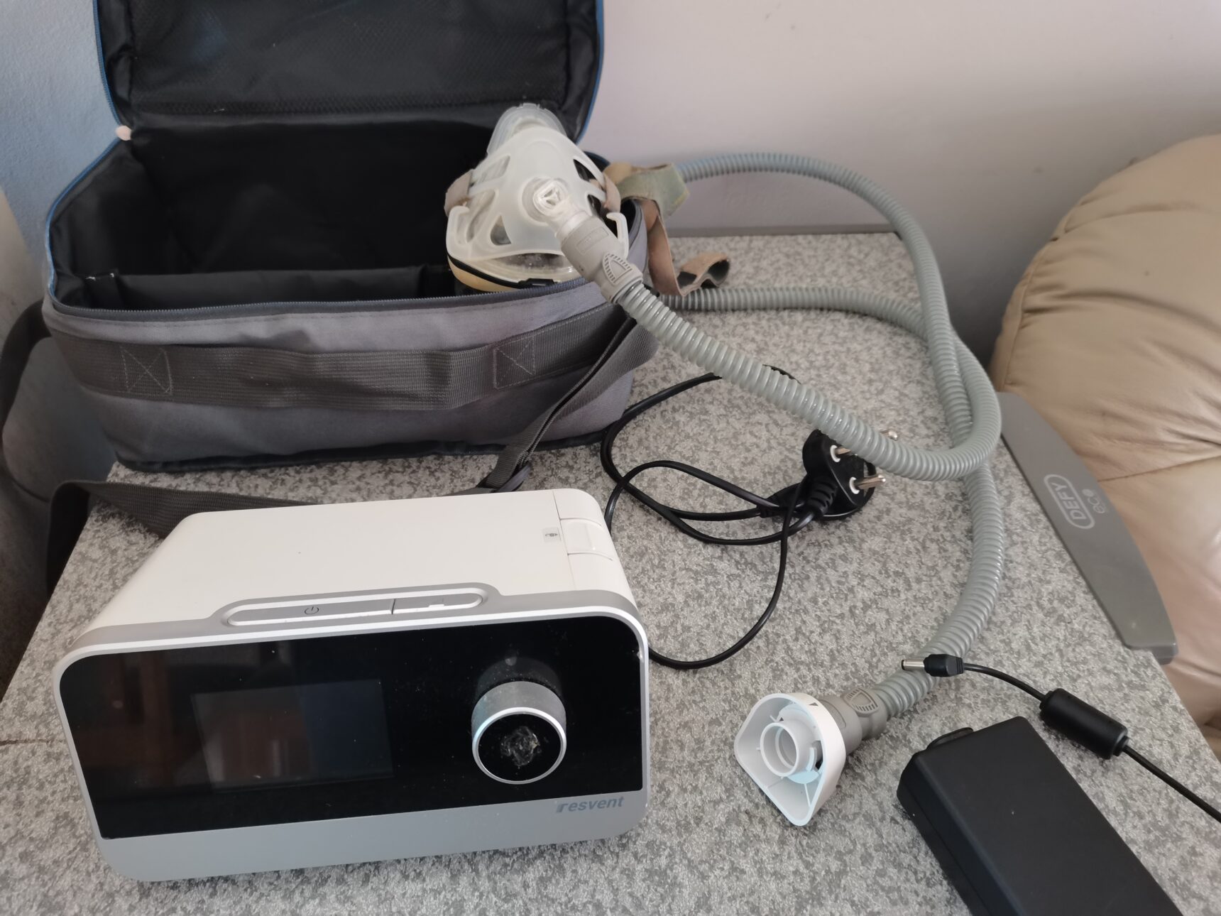 Resvent iBreeze 20A CPAP machine