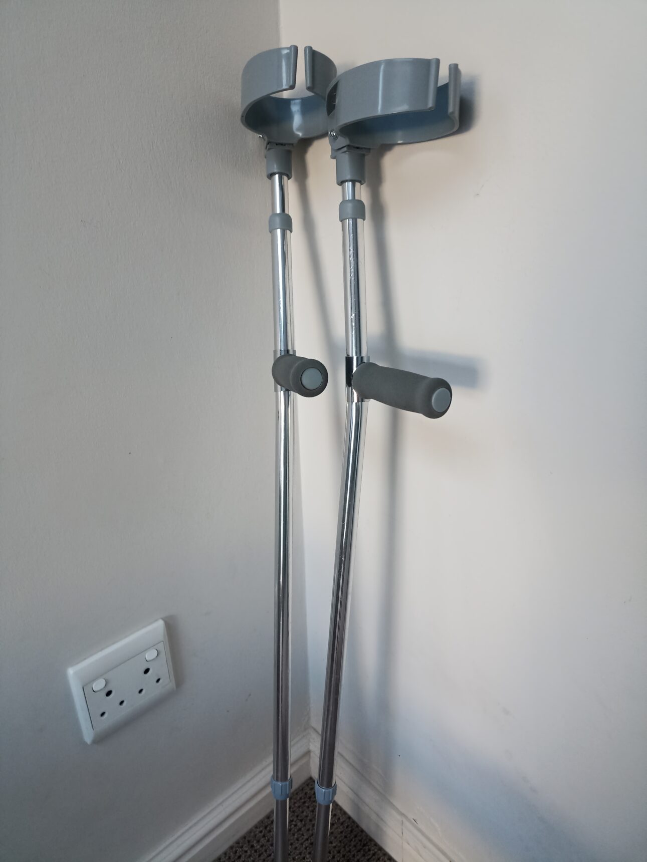 Aluminium Crutches