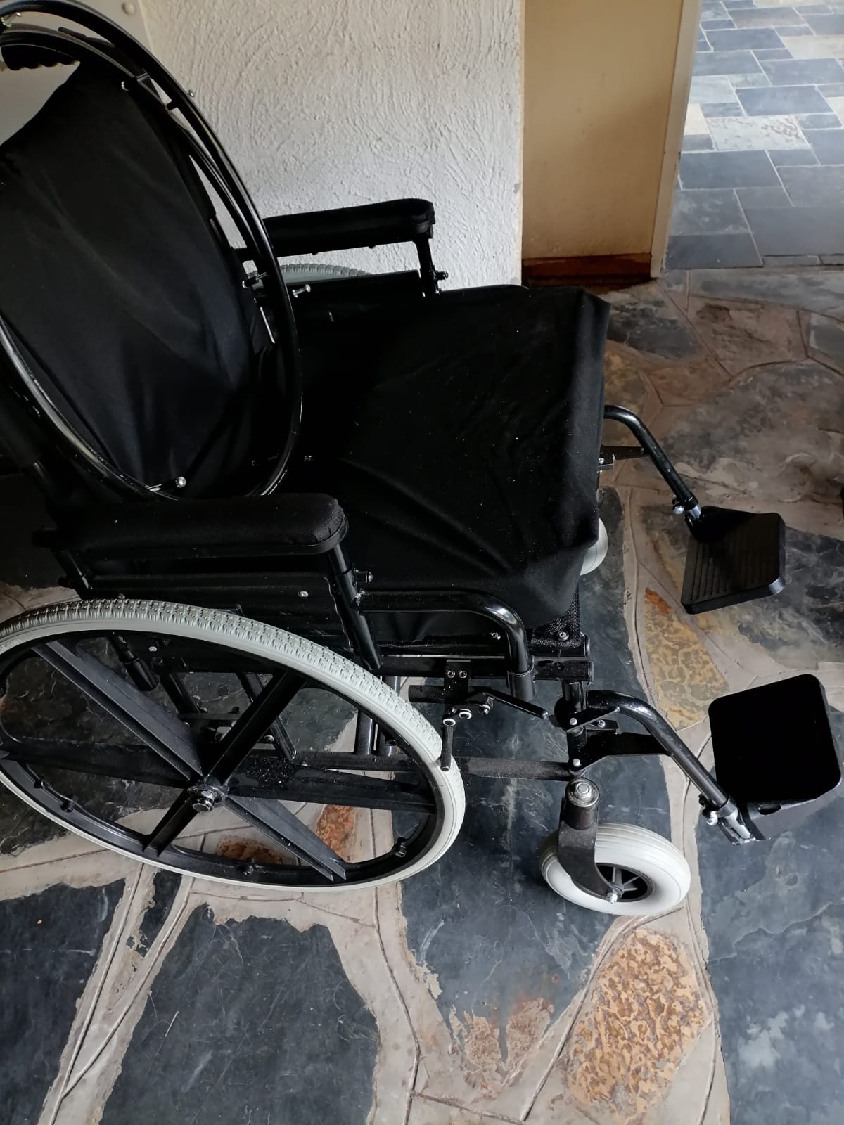 Heavy duty wheelchair for sale
