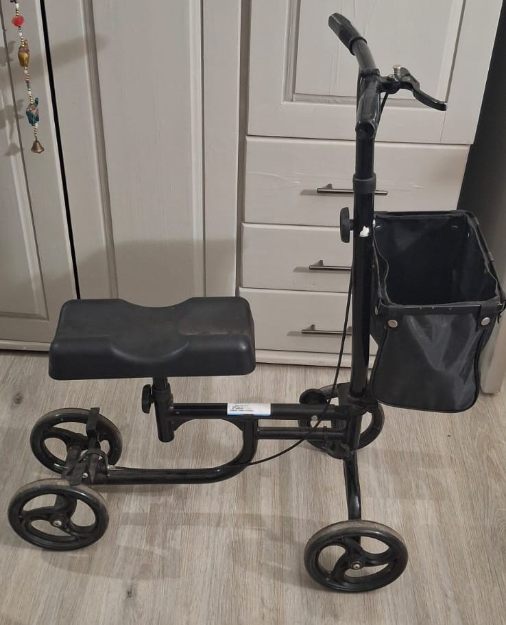 Tango Knee Walker with Basket