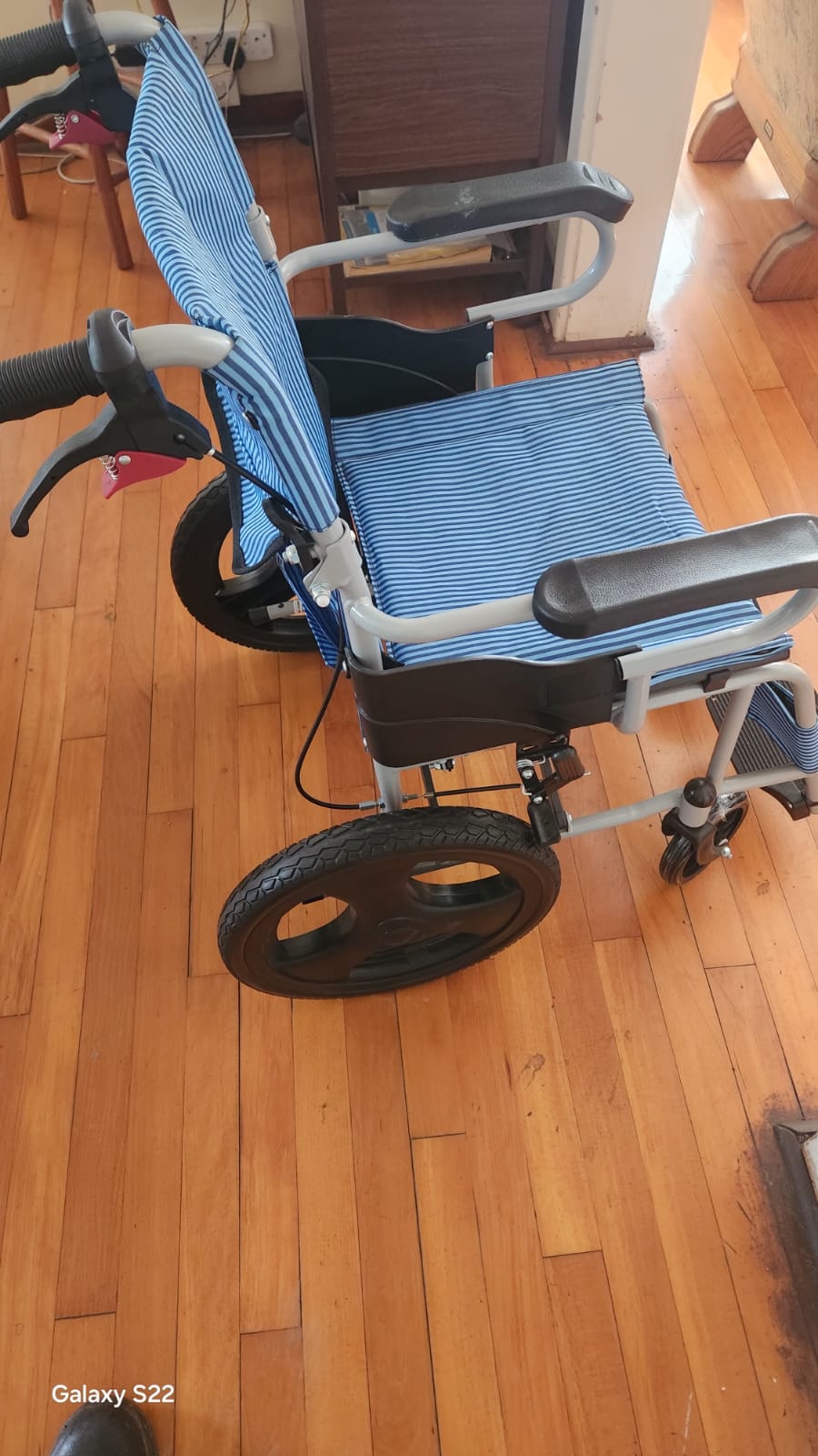 BM 871 Transporter Wheelchair