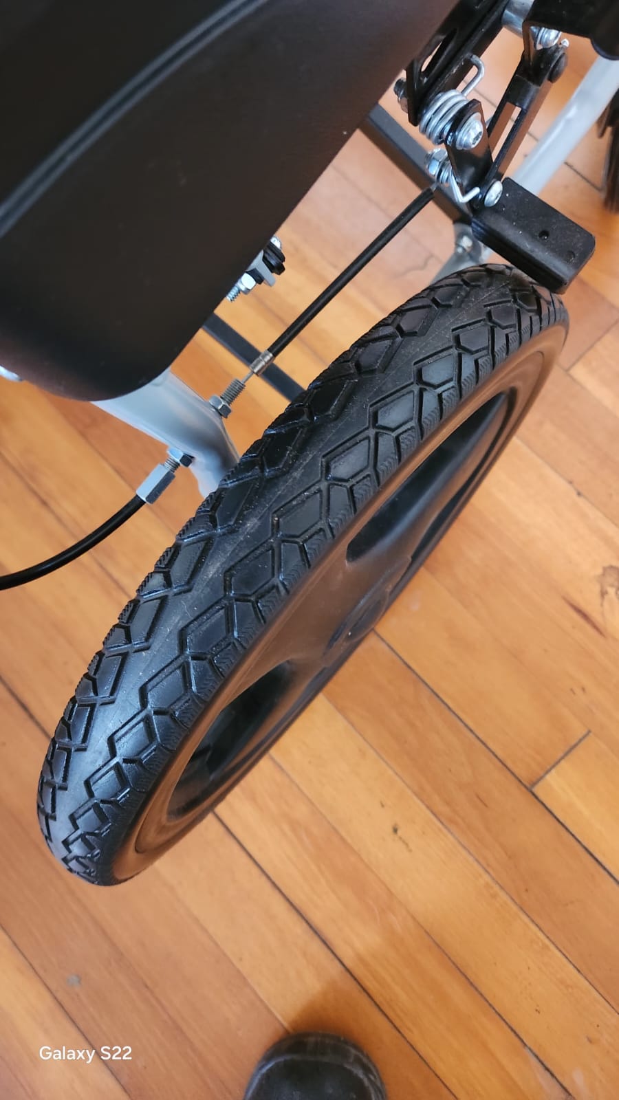 BM 871 Transporter Wheelchair