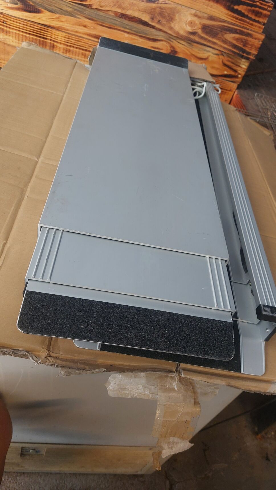 Auminium extendable wheelchair ramps.
