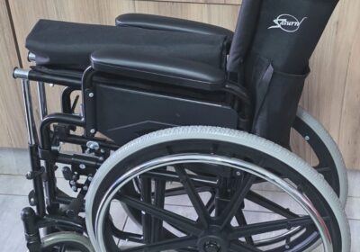 Heavy-Duty-Wheelchair