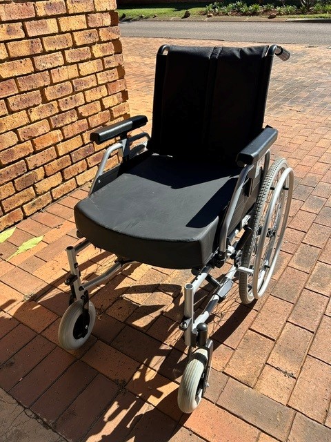 Heavy Duty Wheelchair