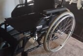 Mobility bed pressure mattress and wheelchair
