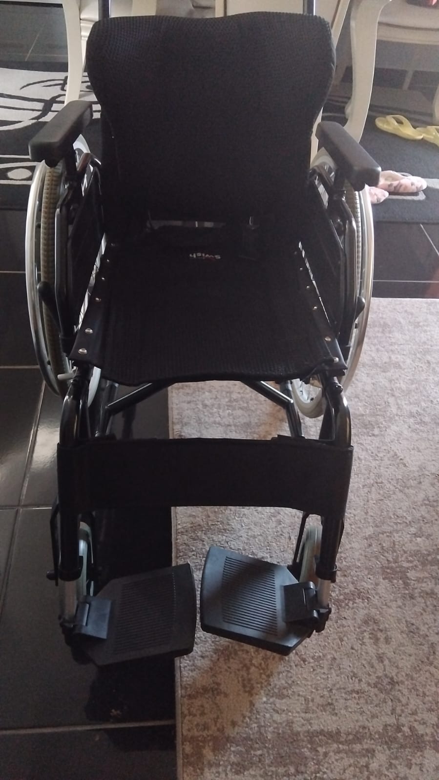 Mobility bed pressure mattress and wheelchair