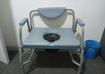 Commode-2