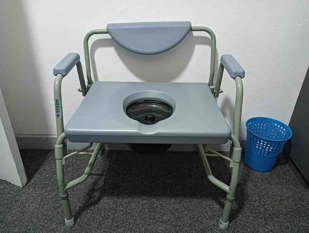 Medic+ Bariatric Commode