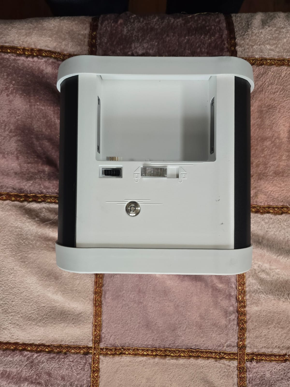 Portable oxygen concentrator machine (Lovego SG02 5lt)