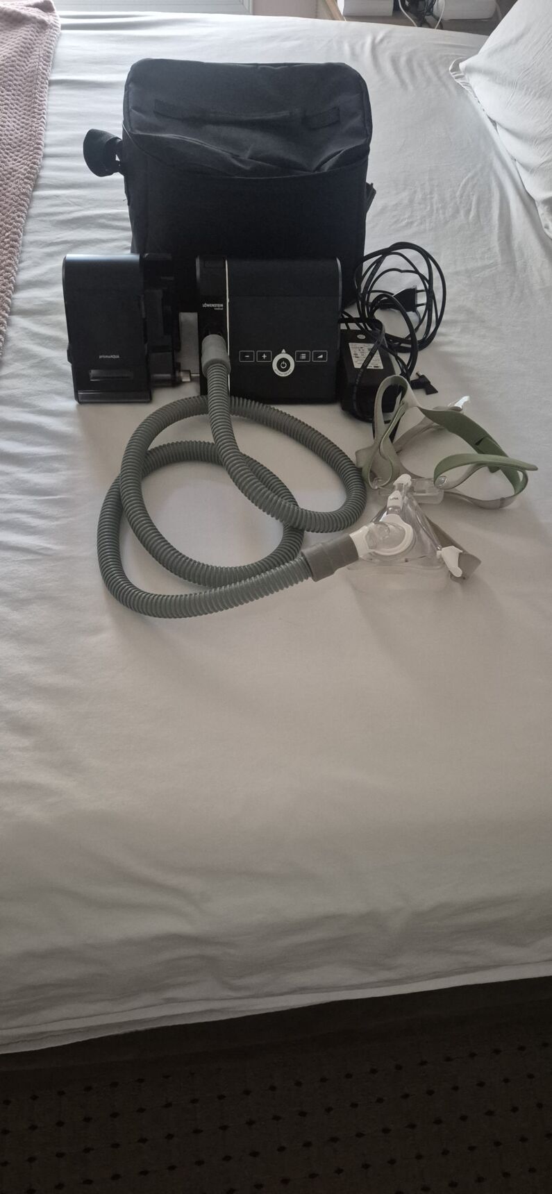 CPAP LÖWENSTEIN WITH HUMIDIFIER