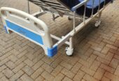 I am selling a hospital 3 tier matras ONLY,NOT THE 1.9m X 90cm X 120mm