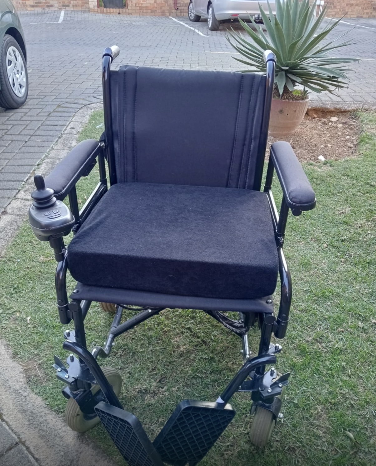 CE Mobility CE Power ElectricWheelchiar