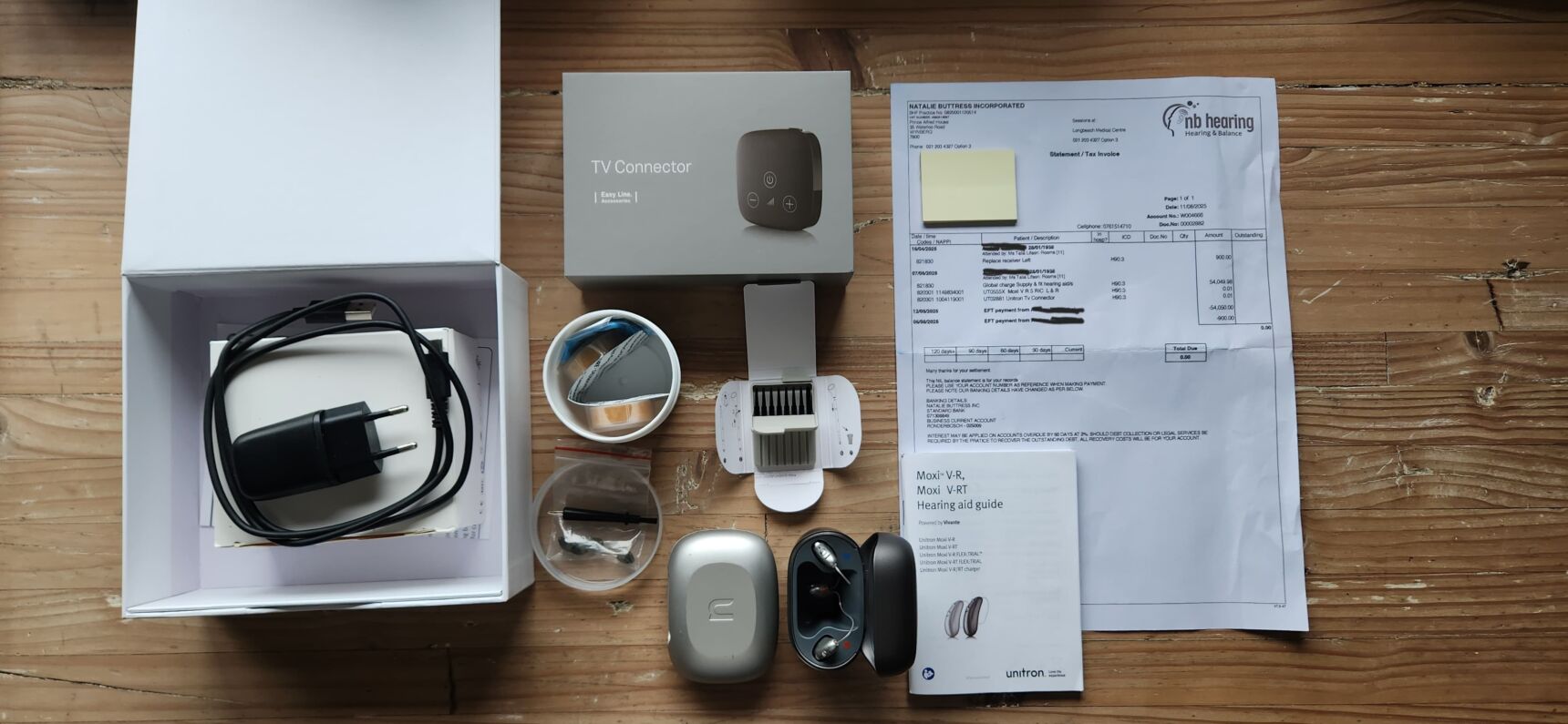 Unitron Moxi VR-5 RIC Hearing Aids in Perfect Condition